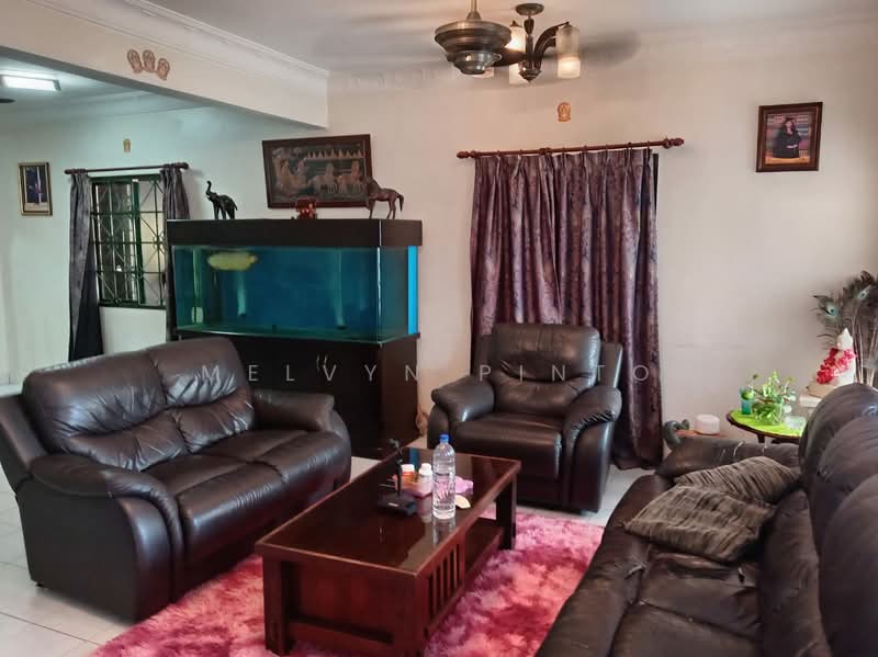 Rumah Teres 2 Tingkat untuk Dijual di Petaling Jaya (Selangor) - Melvyn Pinto - Living Room - PropertyGuru.com.my