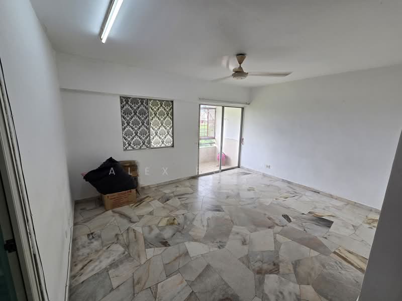 Pangsapuri untuk Disewa di Taman Batu Permai - Alex Foong - Living Hall - PropertyGuru.com.my