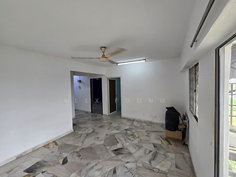 Pangsapuri untuk Disewa di Taman Batu Permai - Alex Foong - Living Room - PropertyGuru.com.my