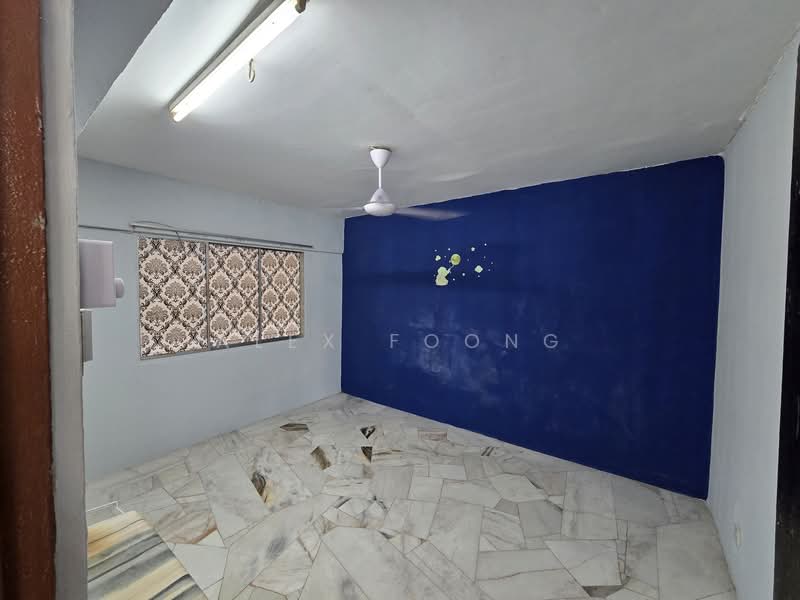 Pangsapuri untuk Disewa di Taman Batu Permai - Alex Foong - Bedroom - PropertyGuru.com.my