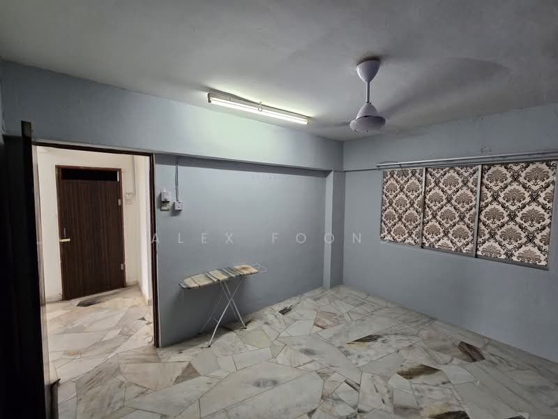 Pangsapuri untuk Disewa di Taman Batu Permai - Alex Foong - Bedroom - PropertyGuru.com.my