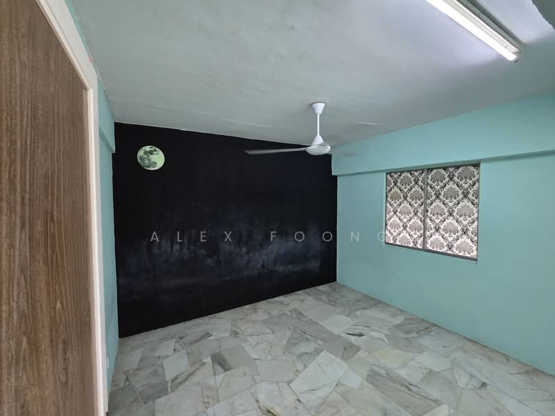 Pangsapuri untuk Disewa di Taman Batu Permai - Alex Foong - Bedroom - PropertyGuru.com.my