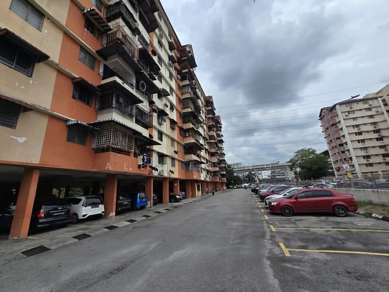 Pangsapuri untuk Disewa di Taman Batu Permai - Alex Foong - Exterior - PropertyGuru.com.my