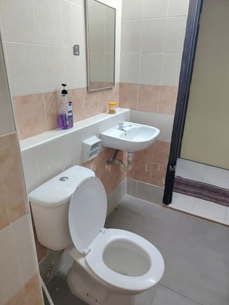 Apartment for Sale at Danga View Apartment - Yvonne Lim - Bathroom - PropertyGuru.com.my