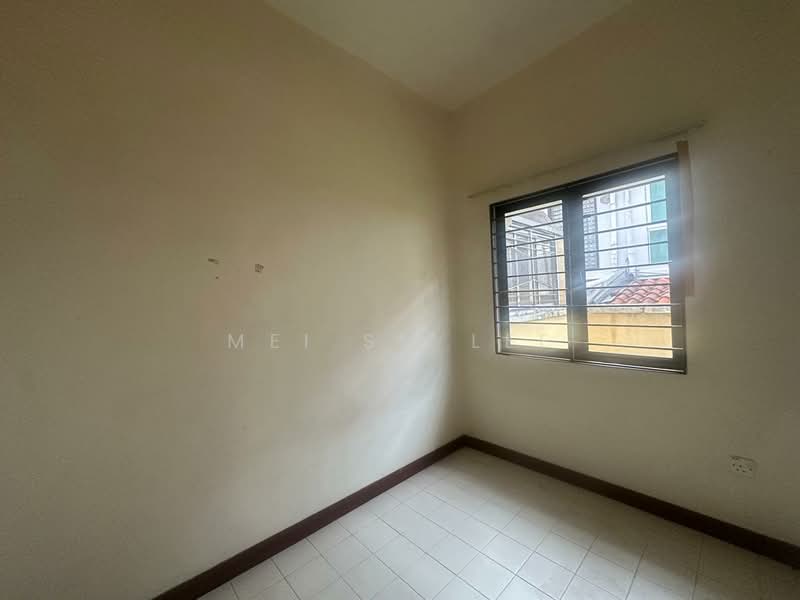 Semi-Detached House for Sale in Alam Damai (Cheras) - Mei SM Lee - Damai Kasih, Cheras Bedroom - PropertyGuru.com.my