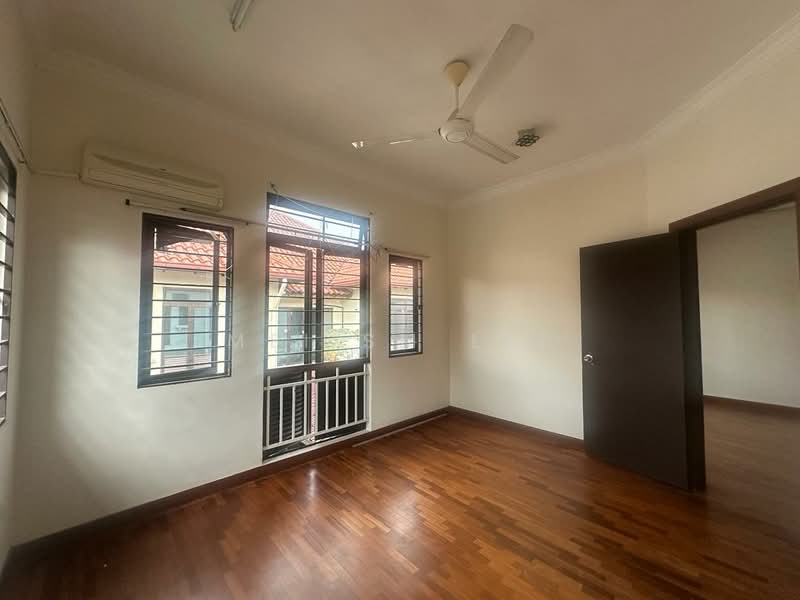 Semi-Detached House for Sale in Alam Damai (Cheras) - Mei SM Lee - Damai Kasih, Cheras Bedroom - PropertyGuru.com.my