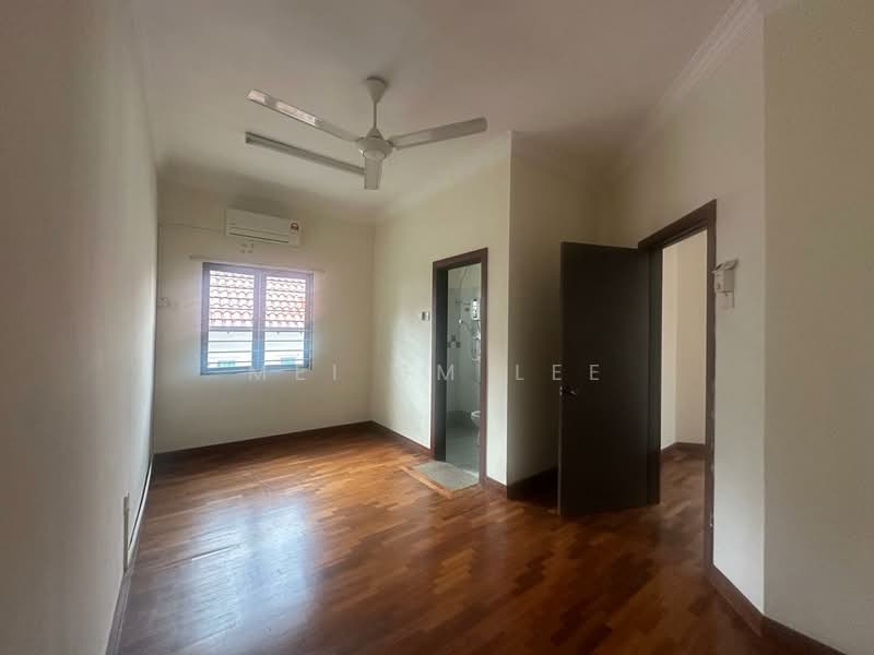 Semi-Detached House for Sale in Alam Damai (Cheras) - Mei SM Lee - Damai Kasih, Cheras Bedroom - PropertyGuru.com.my