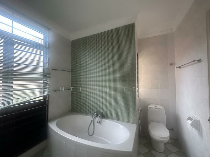 Semi-Detached House for Sale in Alam Damai (Cheras) - Mei SM Lee - Damai Kasih, Cheras Bathroom - PropertyGuru.com.my