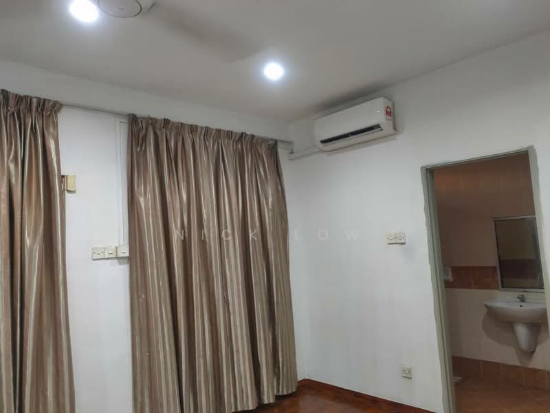 Rumah Teres 2 Tingkat untuk Disewa di Taman Damansara Aliff (Tampoi) - Nick Low - Interior - PropertyGuru.com.my