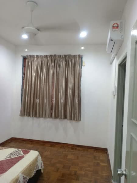 Rumah Teres 2 Tingkat untuk Disewa di Taman Damansara Aliff (Tampoi) - Nick Low - Bedroom - PropertyGuru.com.my