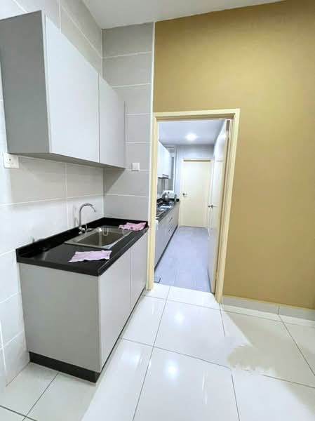 Servis Apartment untuk Dijual di KSL Residence @ Daya - Yucong . - Kitchen - PropertyGuru.com.my