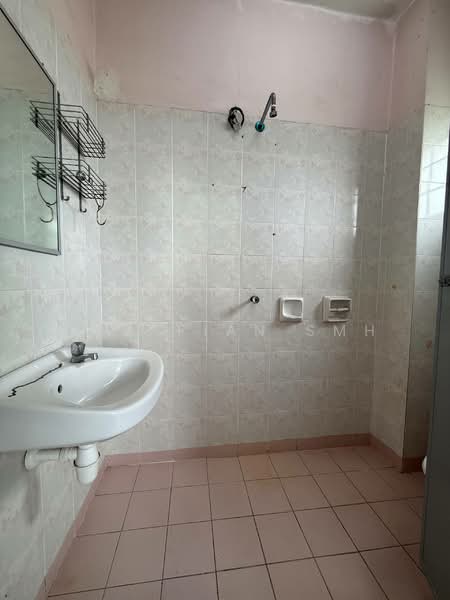 Pangsapuri untuk Dijual di Pangsapuri Mawar Sari - Norafian SMH - PropertyGuru.com.my