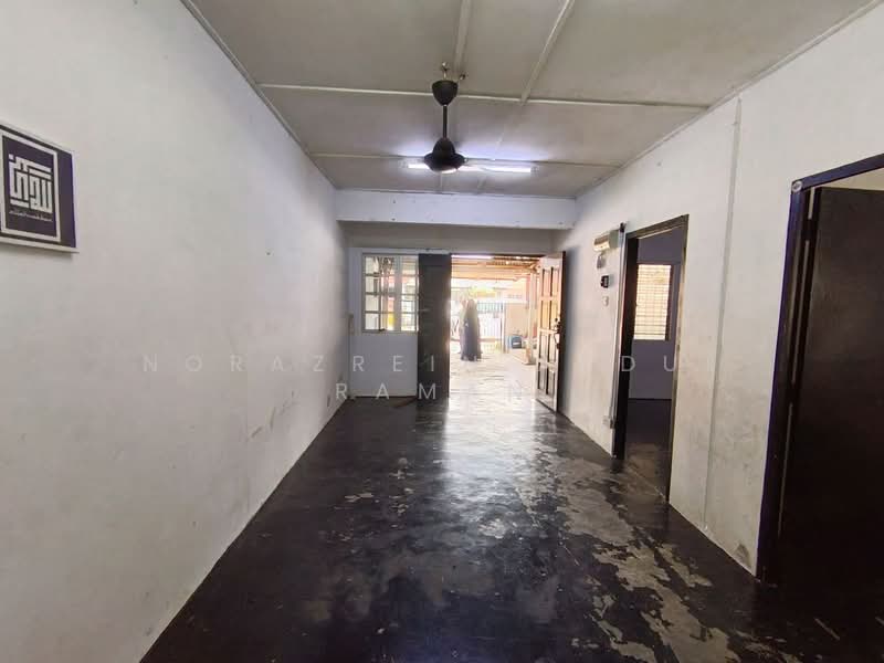 Rumah Teres 1 Tingkat untuk Dijual di Seksyen 24 (Shah Alam) - Norazrein Abdul Raman - Interior - PropertyGuru.com.my