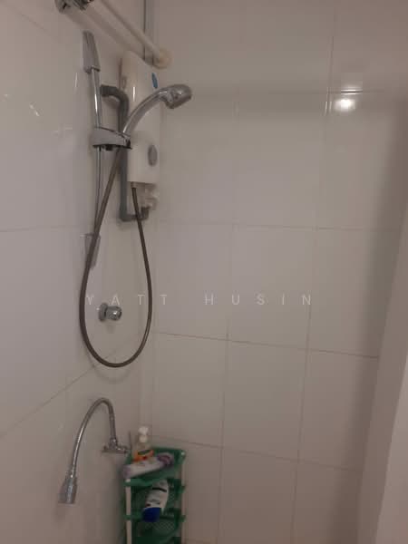 Condominium for Sale at Templer Impian - Yatt Husin - Bathroom - PropertyGuru.com.my