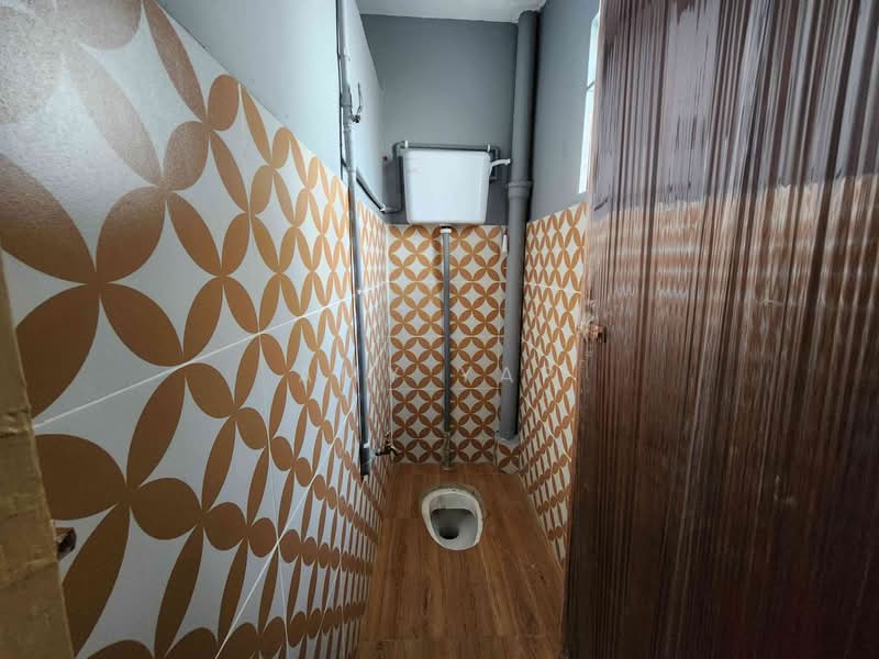Shop for Rent in Kepong Baru (Kepong) - Amy Yap - Bathroom - PropertyGuru.com.my