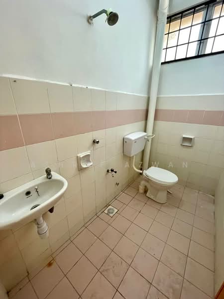 Pangsapuri untuk Dijual di Sri Melor (Mulberry Court) - Ashraf Azwan - Bathroom - PropertyGuru.com.my