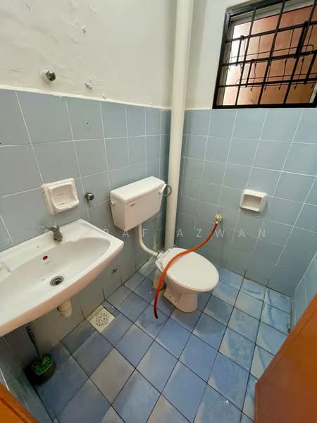 Pangsapuri untuk Dijual di Sri Melor (Mulberry Court) - Ashraf Azwan - Bathroom - PropertyGuru.com.my