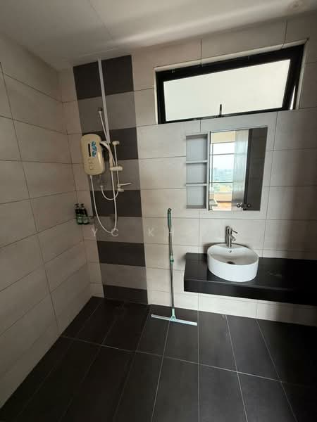 Servis Apartment untuk Dijual di Molek Regency - YC Khoo - PropertyGuru.com.my