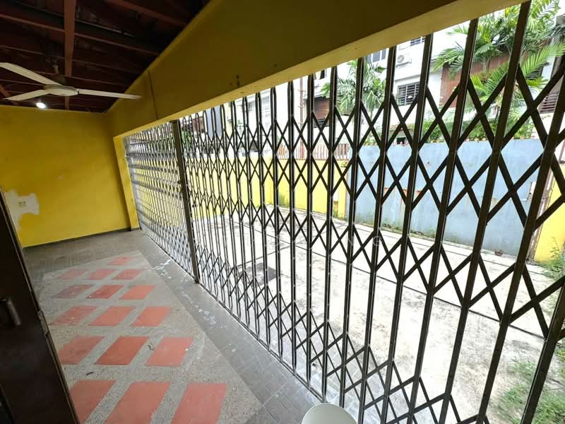 2.5-storey Terraced House for Rent in SS17 (Subang Jaya) - Carlos Ng - Exterior - PropertyGuru.com.my