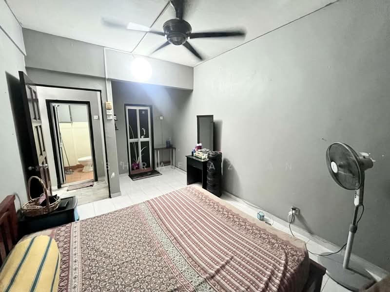 Apartment for Sale at Abadi Indah - Ashraf Azwan - Bedroom - PropertyGuru.com.my