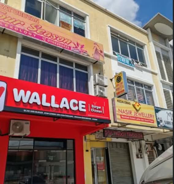 Shop for Sale in Taman Daya (Johor Bahru) - Sin Yie - Exterior - PropertyGuru.com.my