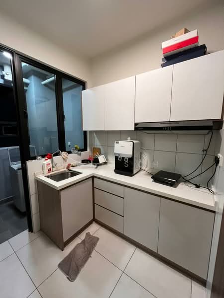 Service Residence for Rent at Majestic Maxim - Jovi Soh - Kitchen - PropertyGuru.com.my