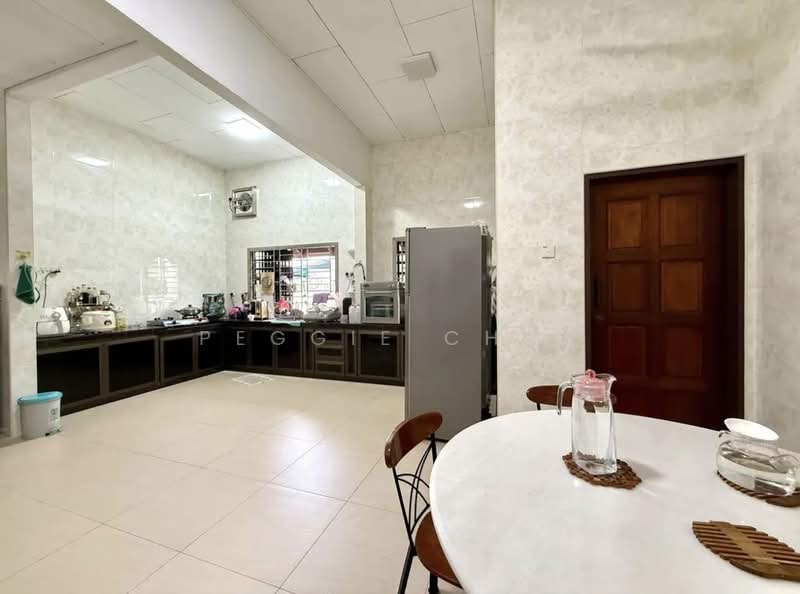 Bungalow for Sale in Taman Melodies (Johor Bahru) - Peggie Chua - Kitchen - PropertyGuru.com.my