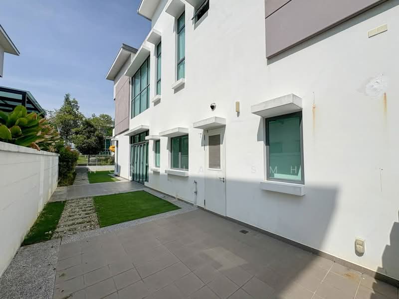 Rumah Berkembar untuk Dijual di Cyber 9 (Cyberjaya) - Norafian SMH - Exterior - PropertyGuru.com.my