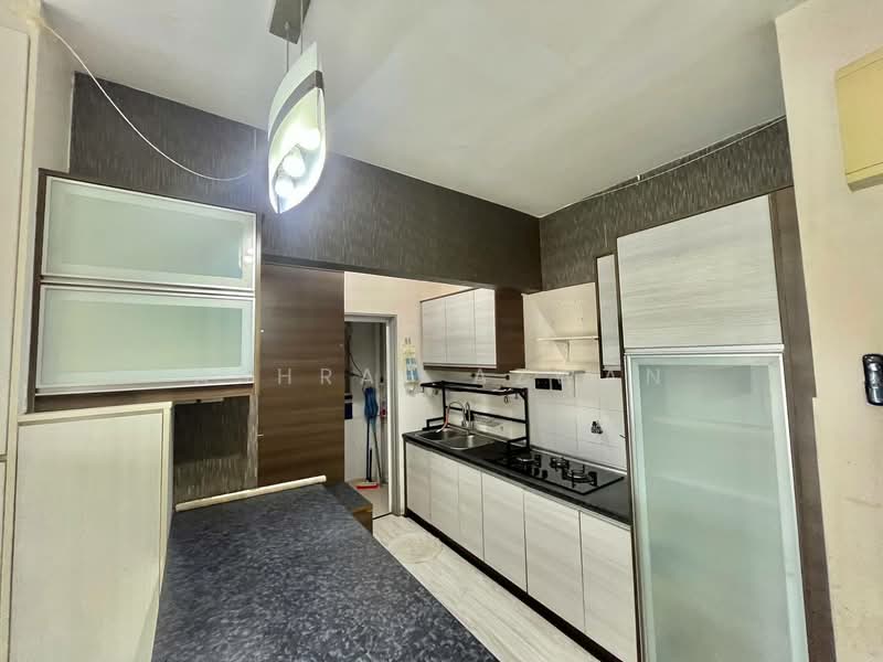 Kondominium untuk Dijual di Casa Idaman - Ashraf Azwan - Kitchen - PropertyGuru.com.my