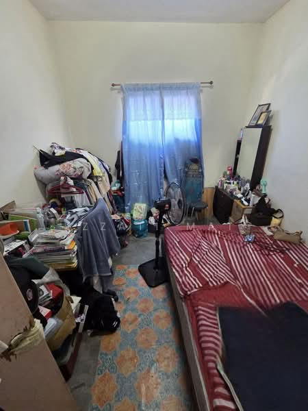 2-storey Terraced House for Sale in Taman Sri Haneco (Semenyih) - Izzati Mat - Bedroom - PropertyGuru.com.my