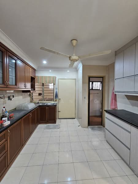 Rumah Teres untuk Dijual di Bandar Sungai Long (Selangor) - Aivan Ng - Kitchen - PropertyGuru.com.my