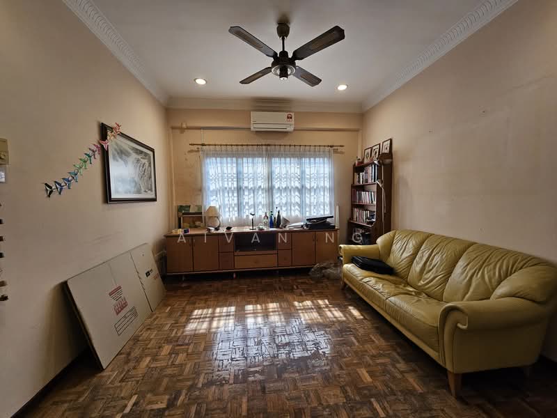 Rumah Teres untuk Dijual di Bandar Sungai Long (Selangor) - Aivan Ng - Living Room - PropertyGuru.com.my