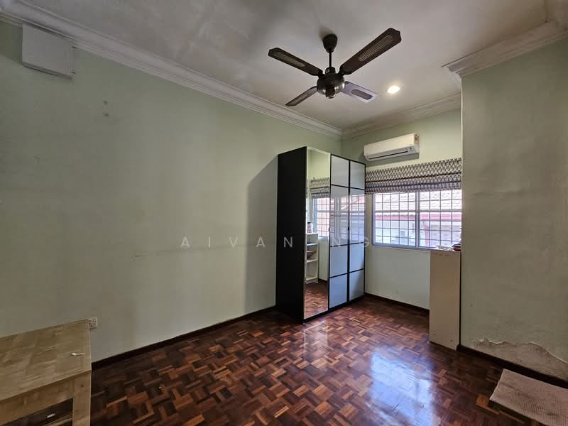 Rumah Teres untuk Dijual di Bandar Sungai Long (Selangor) - Aivan Ng - Bedroom - PropertyGuru.com.my