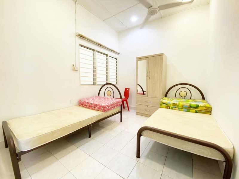 Rumah Teres 2 Tingkat untuk Disewa di Taman Koperasi Cuepacs (Cheras) - Eiffel Lai - Bedroom - PropertyGuru.com.my