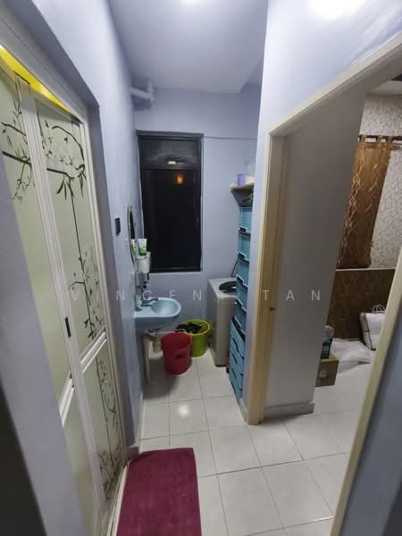 Pangsapuri untuk Disewa di Asia Heights - Vincent Tan - Bathroom - PropertyGuru.com.my