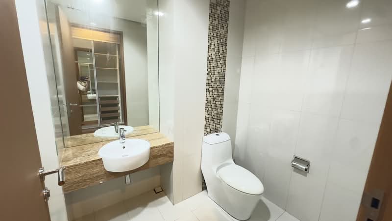 Condominium for Rent at 8 Gurney (The Shore Condominium) - Elaine Yeoh - Bathroom - PropertyGuru.com.my