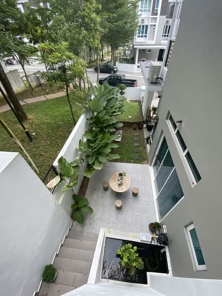 3-storey Terraced House for Sale in Bandar Rinching (Semenyih) - Lewis Tam - Exterior - PropertyGuru.com.my