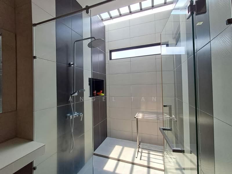 Rumah Banglo untuk Dijual di Saujana Impian (Kajang) - Angel Tan - Bathroom - PropertyGuru.com.my