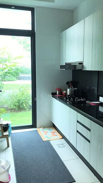 Bungalow for Sale in Cyberjaya (Selangor) - Amy Oktavia - Kitchen - PropertyGuru.com.my