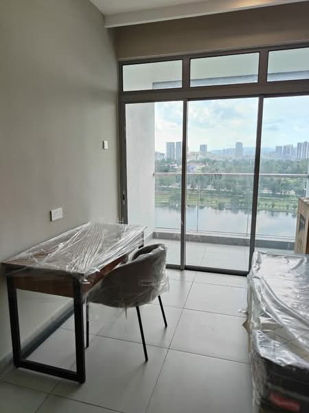 Servis Apartment untuk Disewa di Dorsett Waterfront Subang - Thanap Priyaa - Study - PropertyGuru.com.my