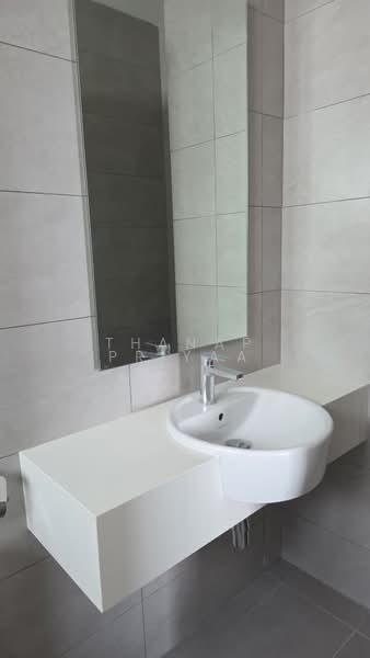 Service Residence for Rent at Dorsett Waterfront Subang - Thanap Priyaa - Bathroom - PropertyGuru.com.my