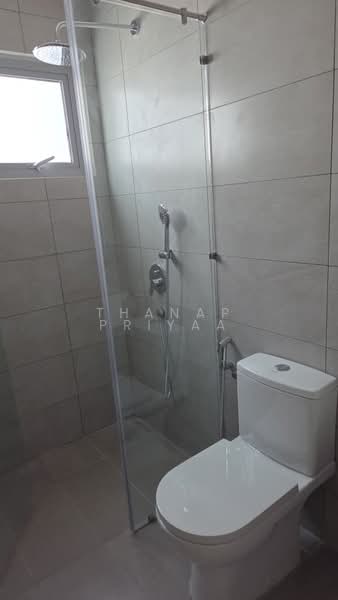 Service Residence for Rent at Dorsett Waterfront Subang - Thanap Priyaa - Bathroom - PropertyGuru.com.my