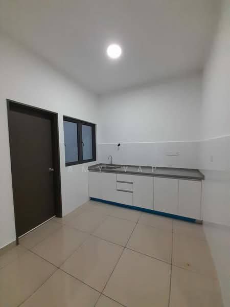 Condominium for Sale at The Henge - Amy Yap - Kitchen - PropertyGuru.com.my