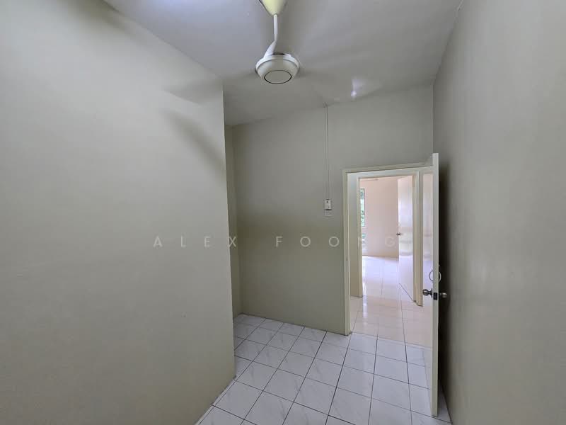 Apartment for Rent at Vista Shop Apartment (Damansara Damai) - Alex Foong - Bedroom - PropertyGuru.com.my
