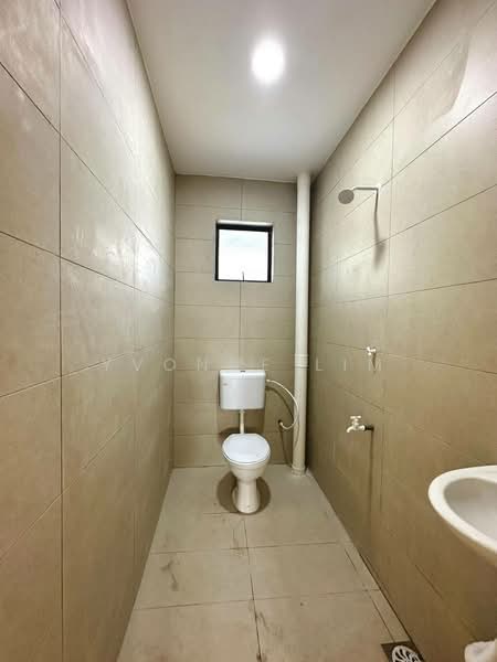 Rumah Teres 2 Tingkat untuk Dijual di Saleng (Senai) - Yvonne Lim - Bathroom - PropertyGuru.com.my