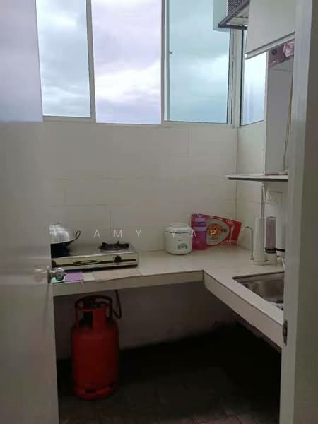 Condominium for Rent at First Residence (Residensi Unggul) - Amy Yap - Kitchen - PropertyGuru.com.my