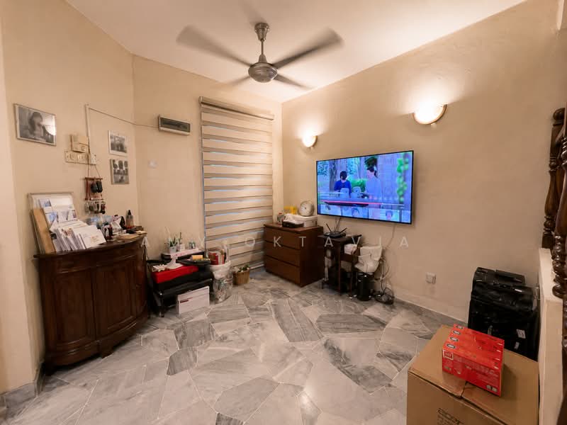 Rumah Teres 2 Tingkat untuk Dijual di Bandar Kinrara (Selangor) - Amy Oktavia - Living Room - PropertyGuru.com.my