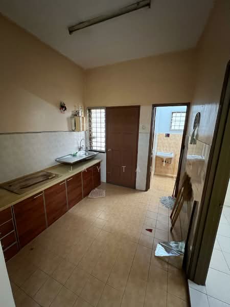 Rumah Teres 2 Tingkat untuk Disewa di Taman Klang Utama (Kapar) - Jay Tan - Kitchen - PropertyGuru.com.my