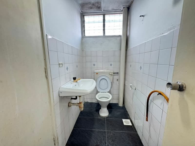 2-storey Terraced House for Sale in Rawang (Selangor) - Samson Lee - Bathroom - PropertyGuru.com.my