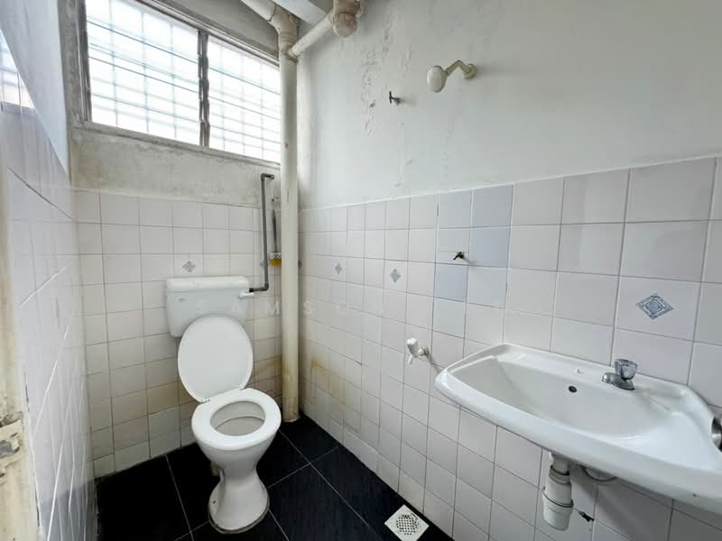 2-storey Terraced House for Sale in Rawang (Selangor) - Samson Lee - Bathroom - PropertyGuru.com.my